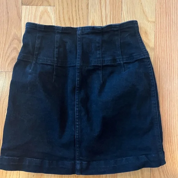 We The Free People Virgo Black Denim Zip Front Mini Skirt 24 - Picture 2 of 7